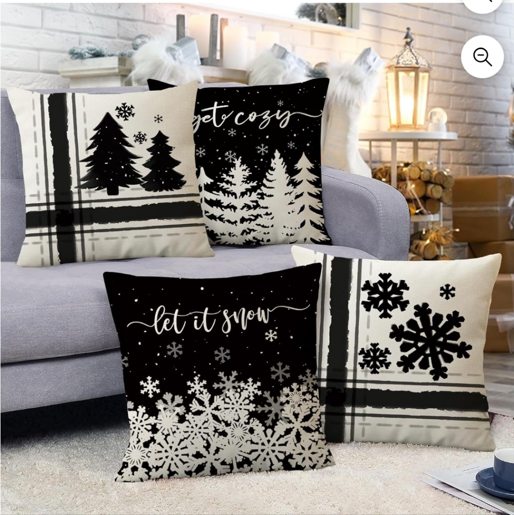 NIB Set Of 4 Black and White Holiday Throw Pillow Set Christmas Holidays